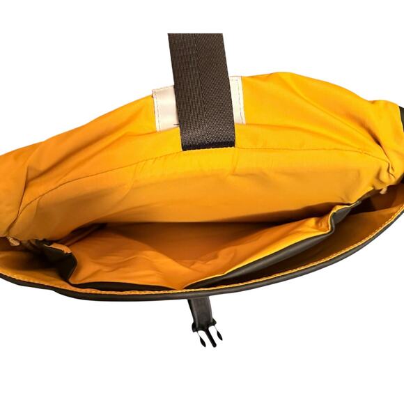 Crumpler Street style Sprout backpack Travel Computer 13" Backpack Bag Gray - Picture 5 of 16